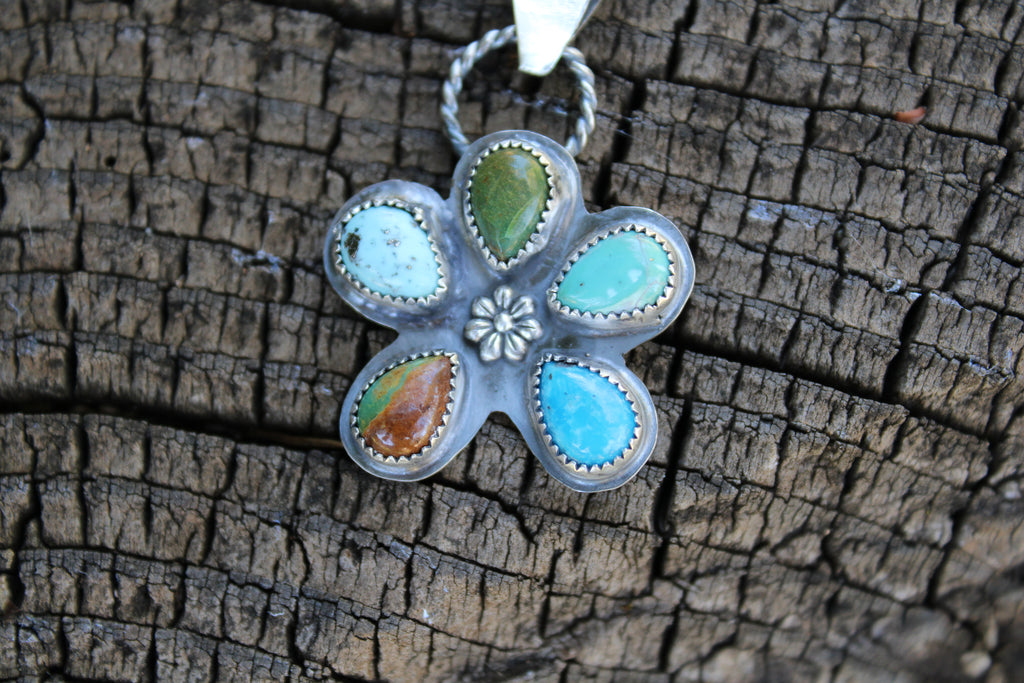 Turquoise flower pendant