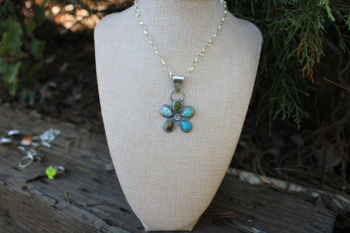 Turquoise flower pendant
