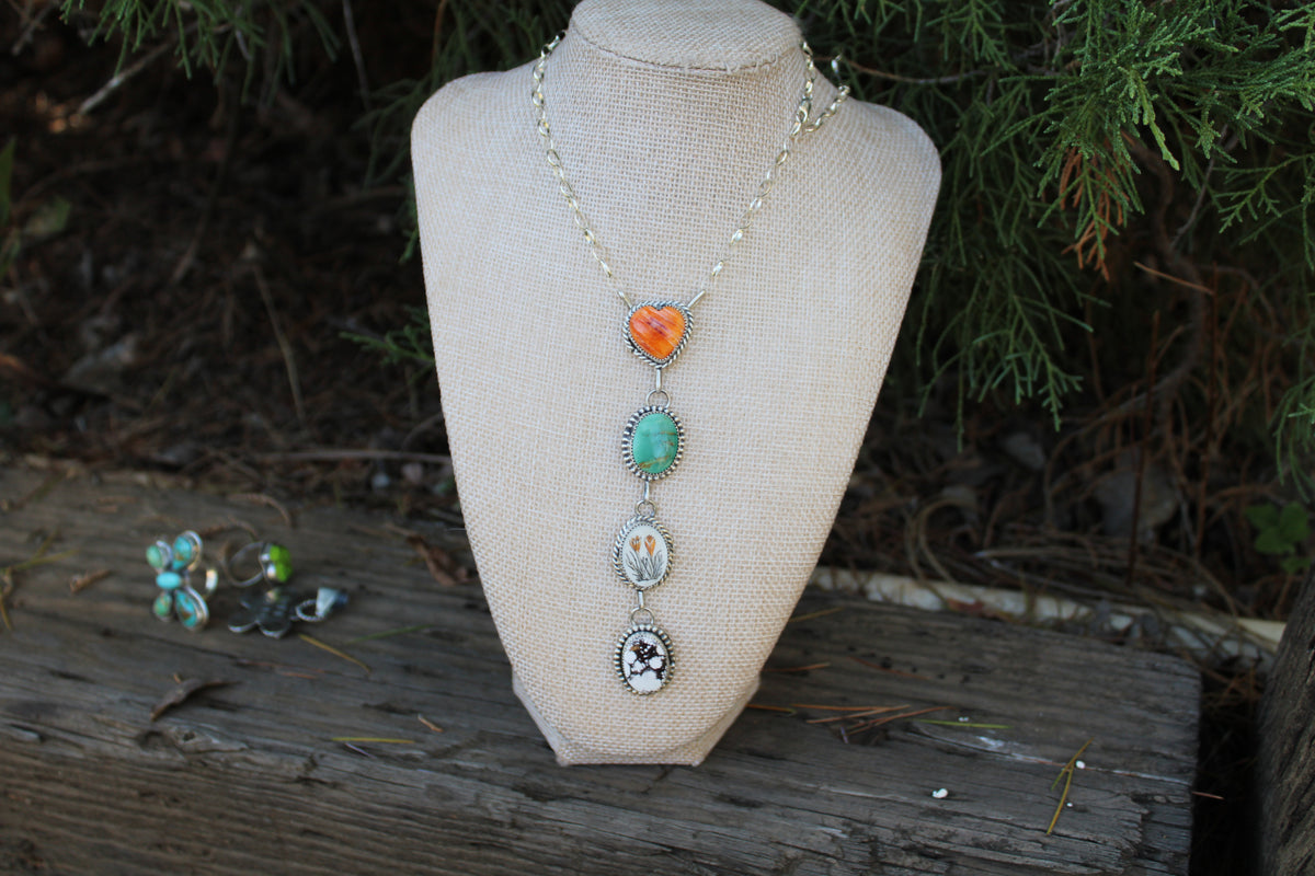 Mixed stone flower lariat