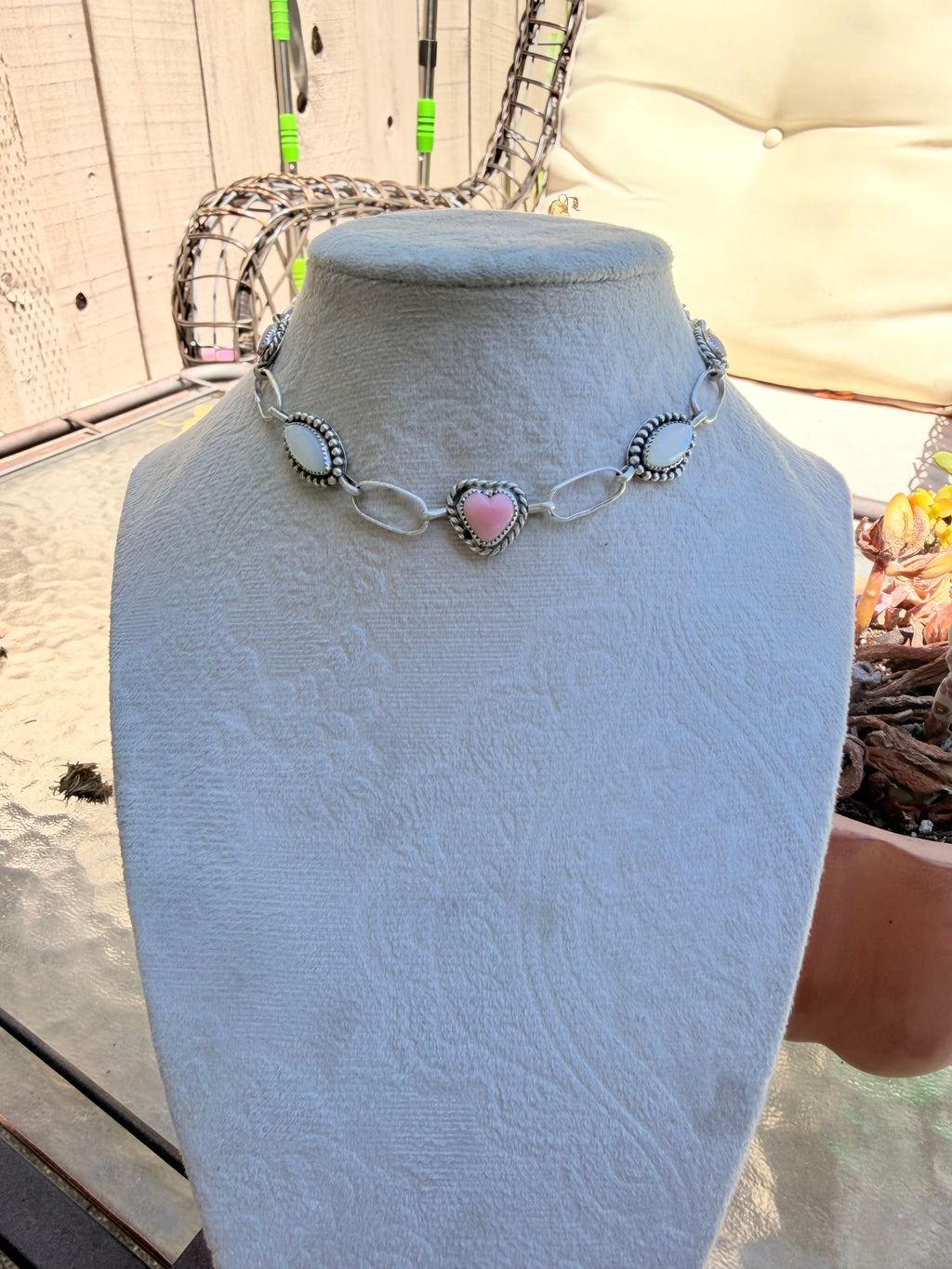 Pink conch and mother of pearl choker