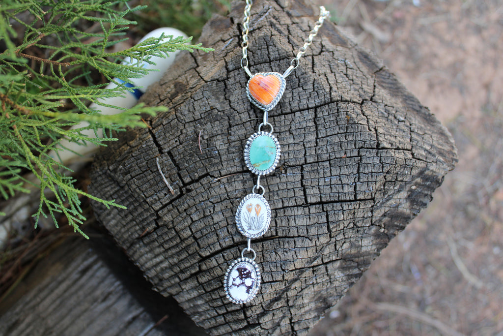 Mixed stone flower lariat