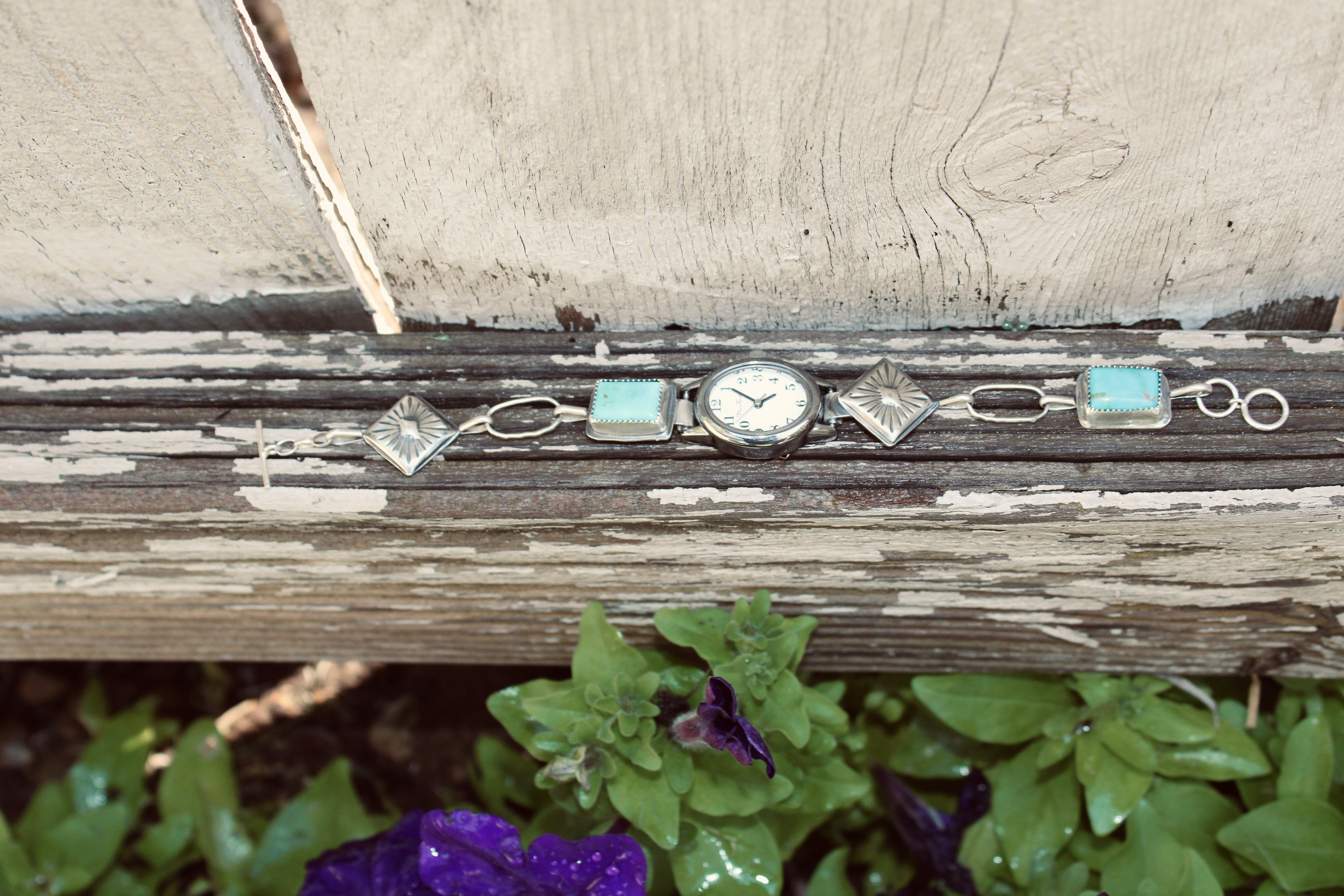 Turquoise time keeper