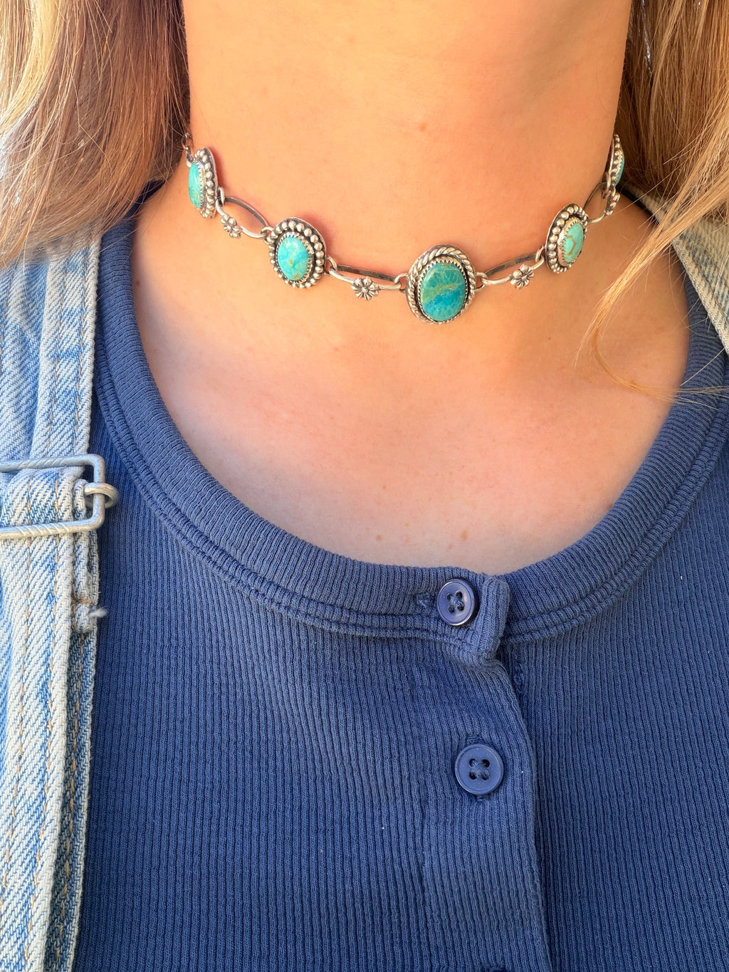 turquoise choker with flower details