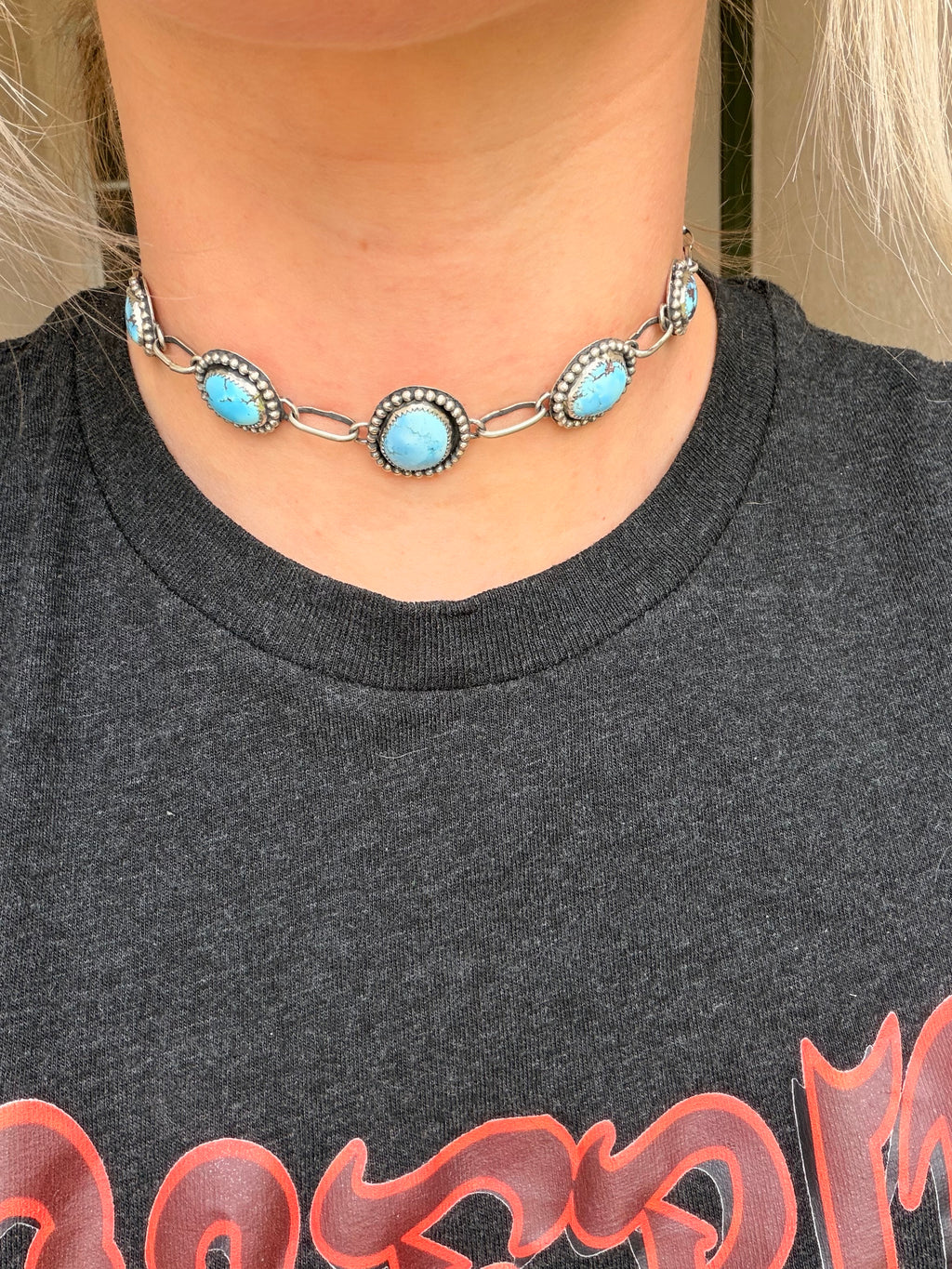 golden hills choker necklace