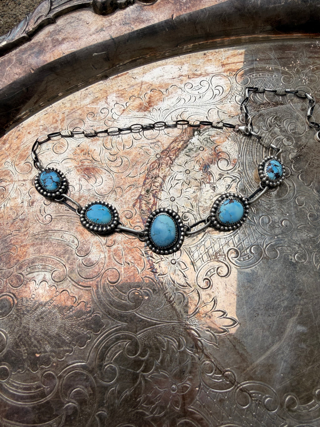 golden hills choker necklace