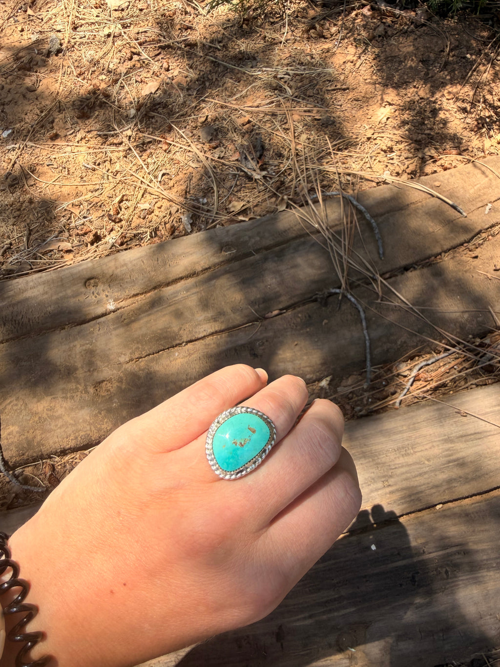 Nila turquoise flower banded Ring size 7.5
