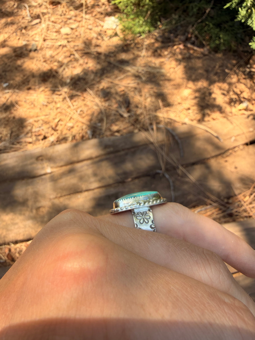Nila turquoise flower banded Ring size 7.5