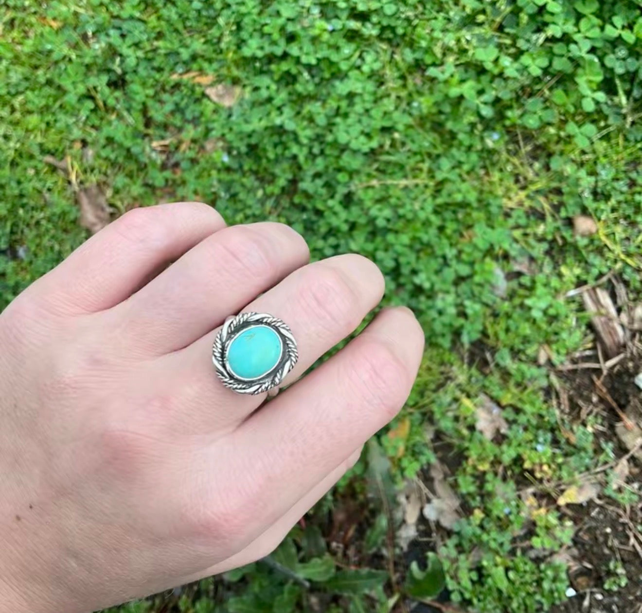 Turquoise ring with roping