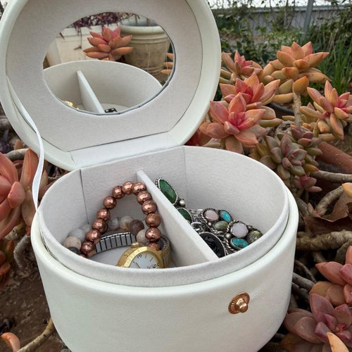 chapel white travel jewelry case